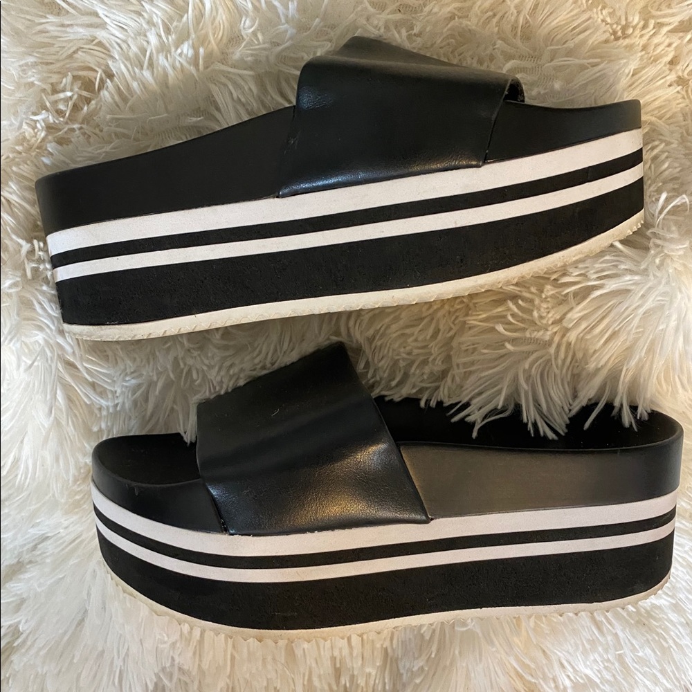 Platform sandals
